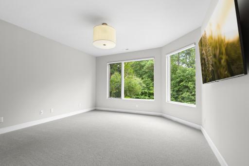 9730 Sky Lane, Eden Prairie, MN 55347