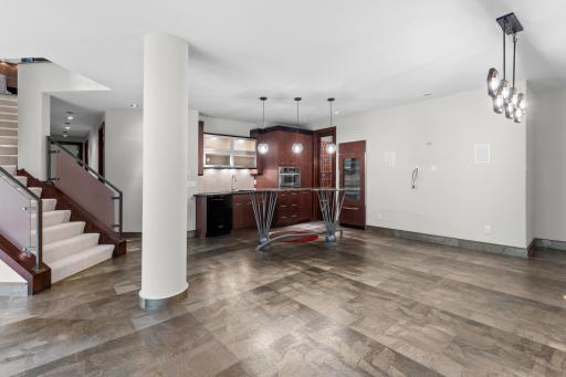 9730 Sky Lane, Eden Prairie, MN 55347