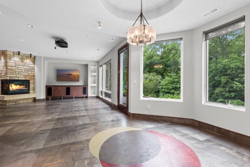 9730 Sky Lane, Eden Prairie, MN 55347