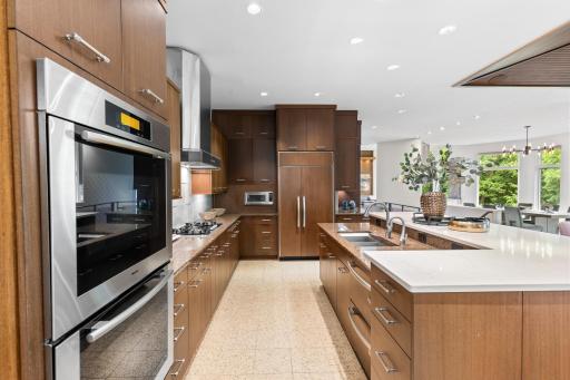 9730 Sky Lane, Eden Prairie, MN 55347