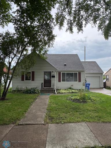 109 18th Avenue N, Fargo, ND 58102