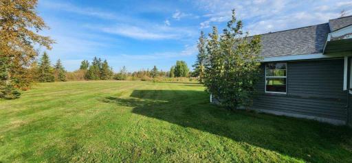 101 Pine Court, Warroad, MN 56763