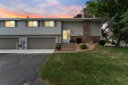 Beautifully Remodeled Quad in Popular Bloomington Location!