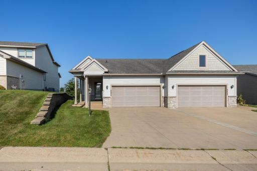 2535 Superior Lane NW, Rochester, MN 55901