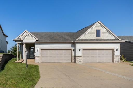 2535 Superior Lane NW, Rochester, MN 55901