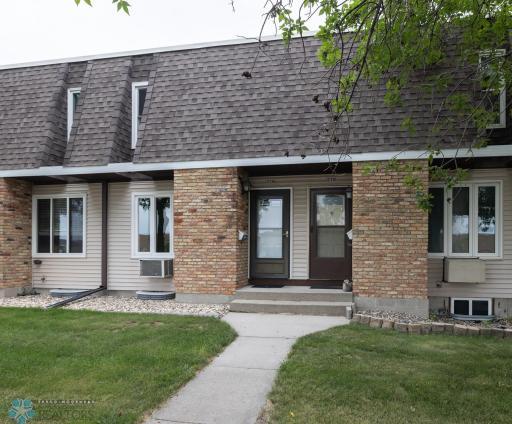 236 13th Avenue E, West Fargo, ND 58078