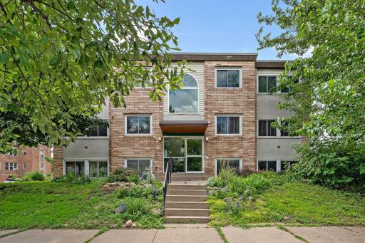 3446 Pleasant Ave #2, Minneapolis, MN 55408