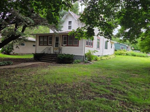 303 1st Street NW, New Richland, MN 56072