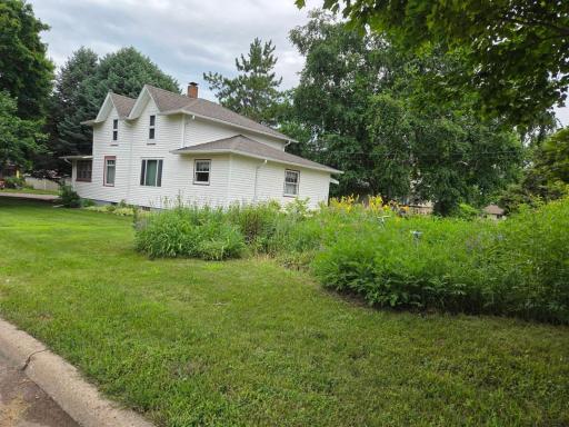 303 1st Street NW, New Richland, MN 56072