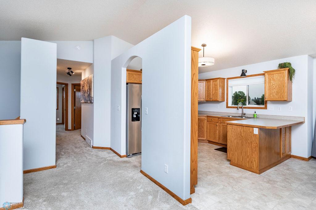 Kitchen & Hallway to beds 1 & 2