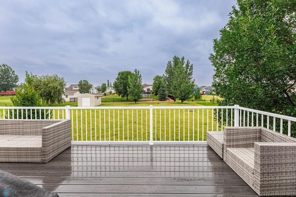 Large maintenance-free Deck off your Dining area