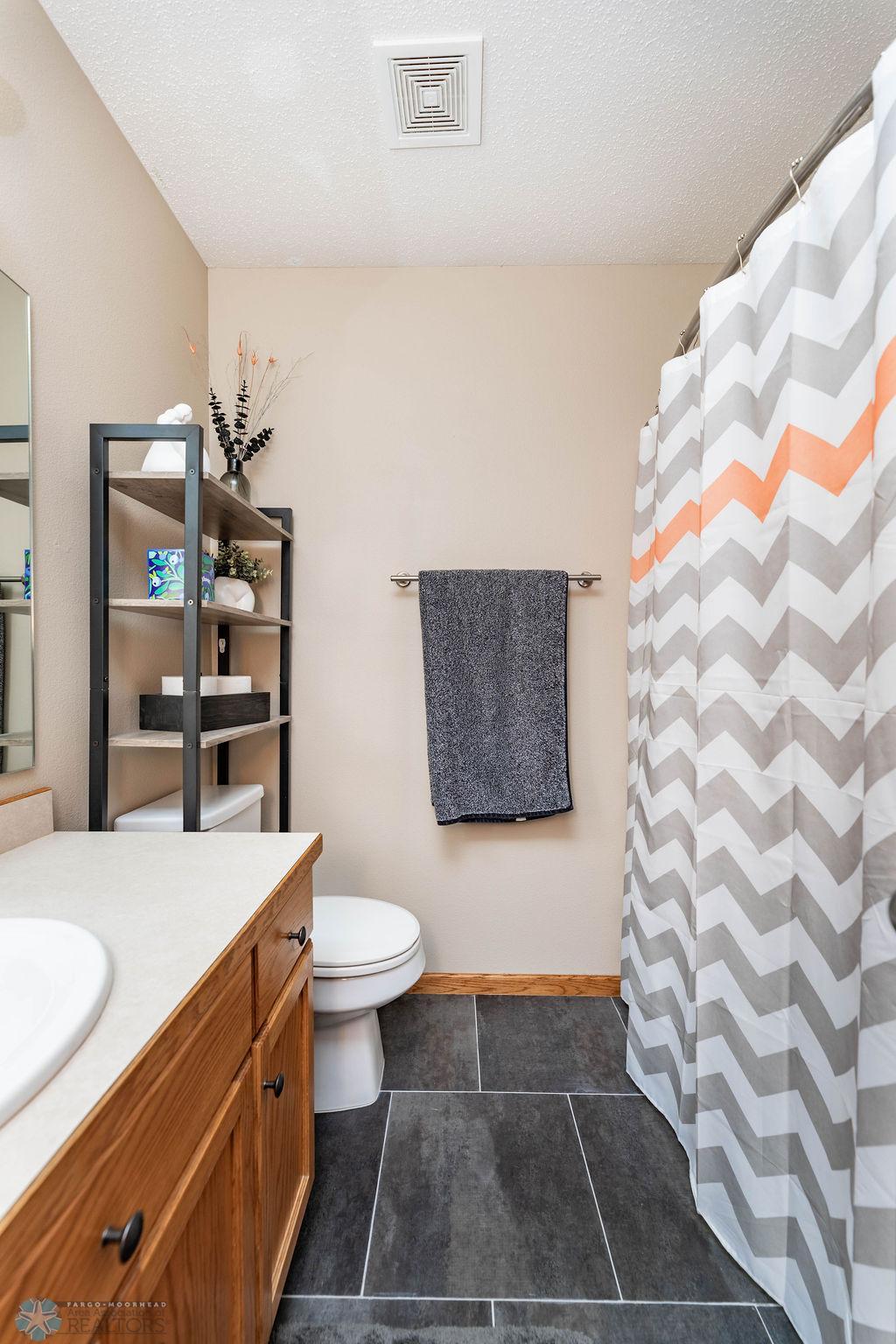 Upper Level Full Bathroom