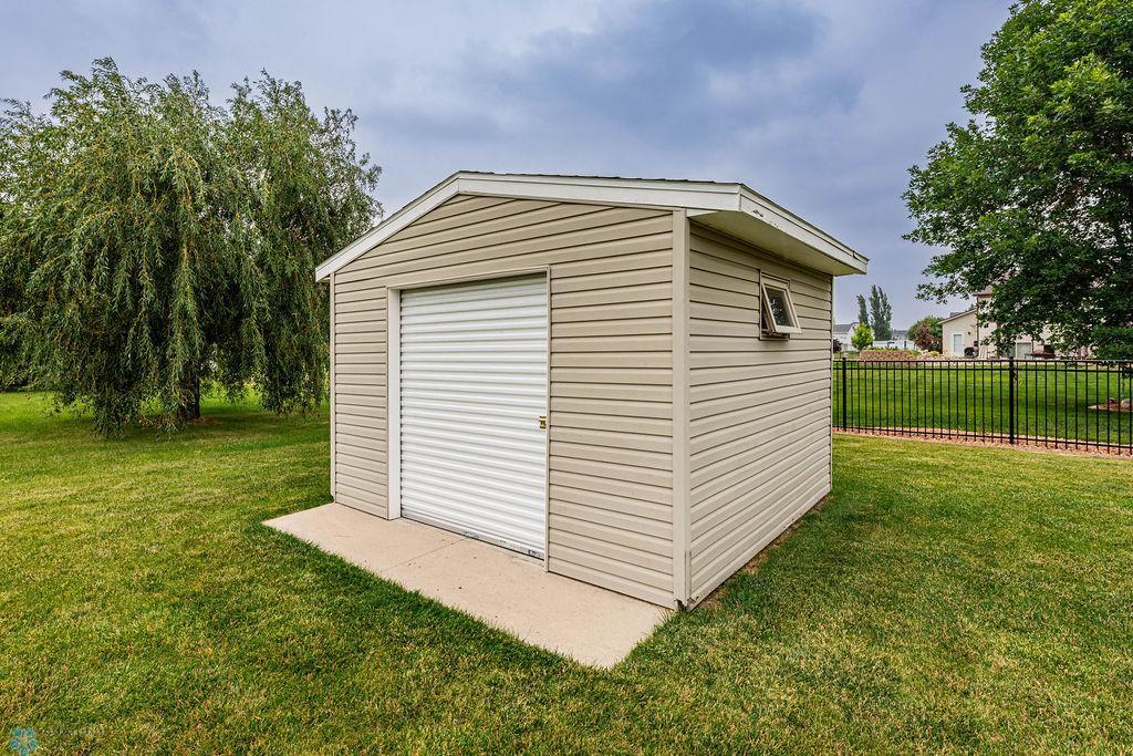 Storage shed great for tools, kids gear, lawn care & more!
