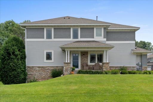609 Sutherland Drive, Saint Paul, MN 55129