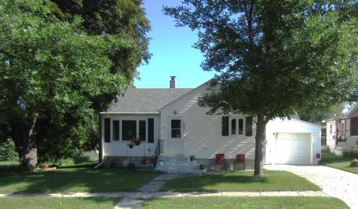 231 E Sorenson Avenue, Appleton, MN 56208