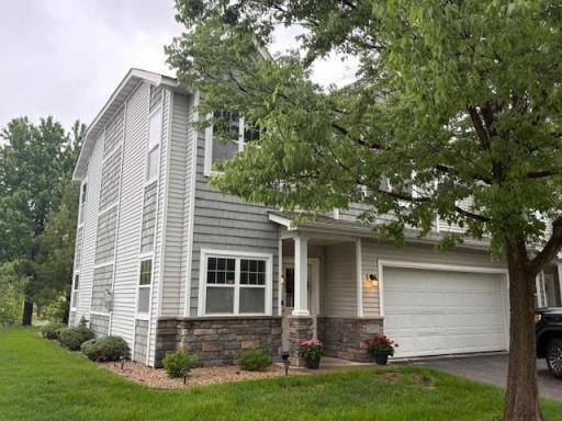 2602 Vierling Drive E, Shakopee, MN 55379