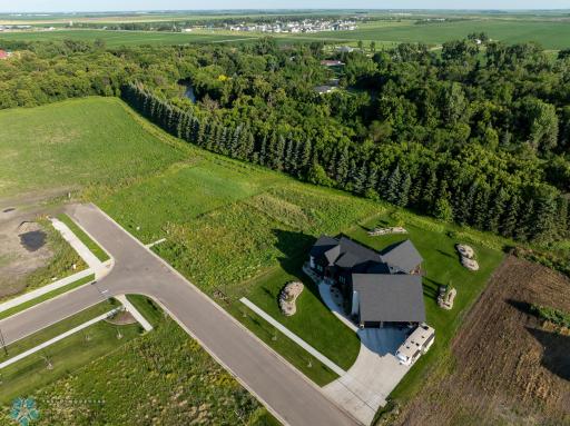 9256 Didrick Drive, Horace, ND 58047