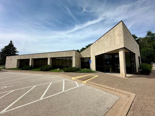 875 34th Avenue, Winona, MN 55987