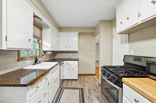 2415 Decatur Avenue S, Saint Louis Park, MN 55426