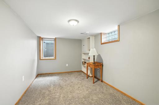 2415 Decatur Avenue S, Saint Louis Park, MN 55426