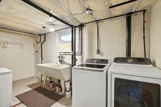 2415 Decatur Avenue S, Saint Louis Park, MN 55426