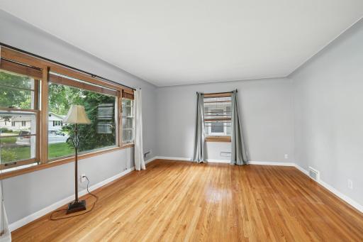 2415 Decatur Avenue S, Saint Louis Park, MN 55426