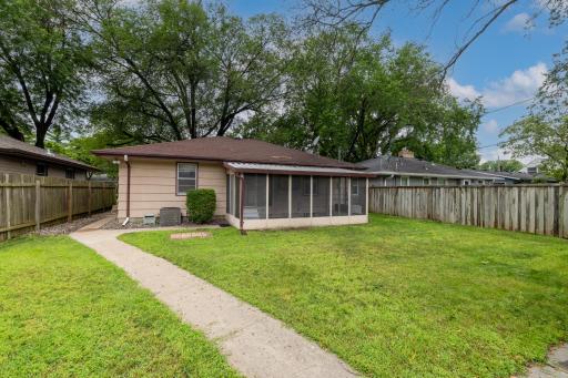 2415 Decatur Avenue S, Saint Louis Park, MN 55426