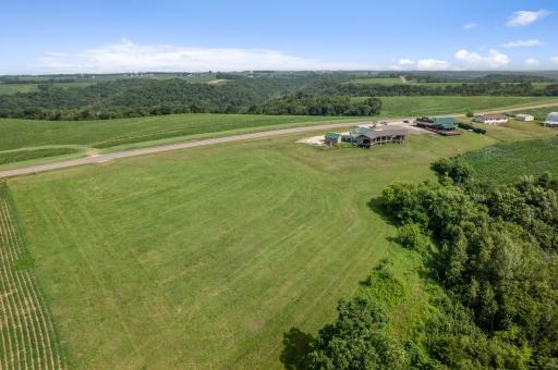 Vino Over the Valley! 4 acres of panoramic Views!