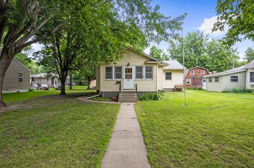 209 3rd Avenue NE, Glenwood, MN 56334