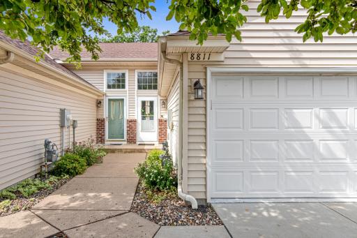 8811 Coffman Path, Inver Grove Heights, MN 55076