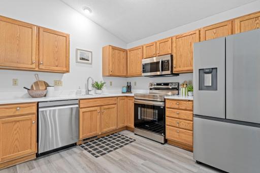 8811 Coffman Path, Inver Grove Heights, MN 55076