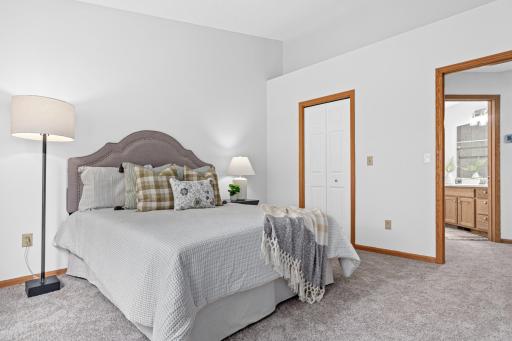 8811 Coffman Path, Inver Grove Heights, MN 55076