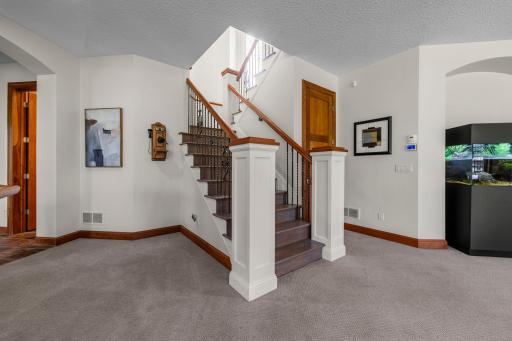 260 Calamus Circle, Medina, MN 55340
