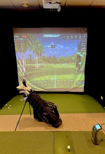 Sellers had a golf simulator in this space!