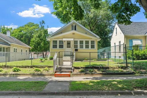 3647 Queen Avenue N, Minneapolis, MN 55412