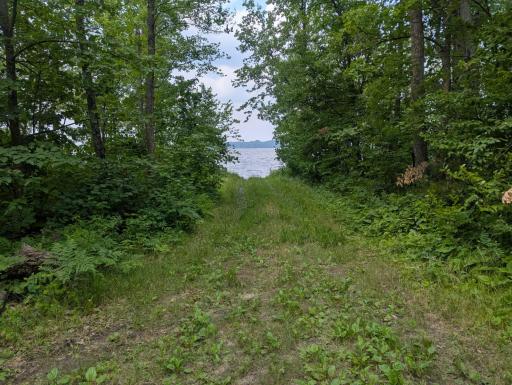 Kayak access 2 minutes from home