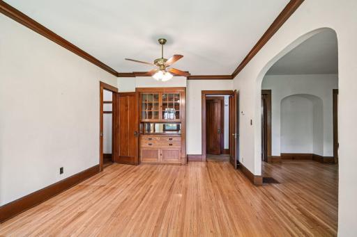 28-web-or-mls-Birch Lake Ave-S1807-028.jpg