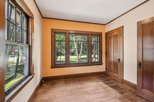 16-web-or-mls-Birch Lake Ave-S1807-016.jpg