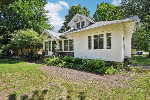 2-web-or-mls-Birch Lake Ave-S1807-002.jpg