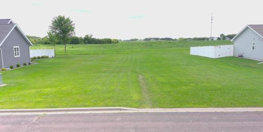 1100 11th Avenue SE, Waseca, MN 56093
