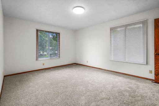 9865 Garrison Way, Eden Prairie, MN 55347
