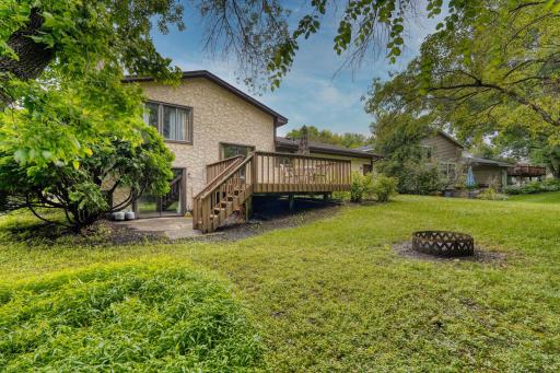 9865 Garrison Way, Eden Prairie, MN 55347