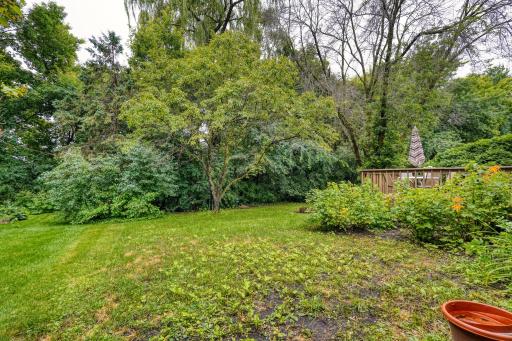 9865 Garrison Way, Eden Prairie, MN 55347