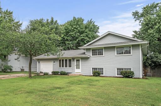 10632 Arrowhead Street NW, Minneapolis, MN 55433