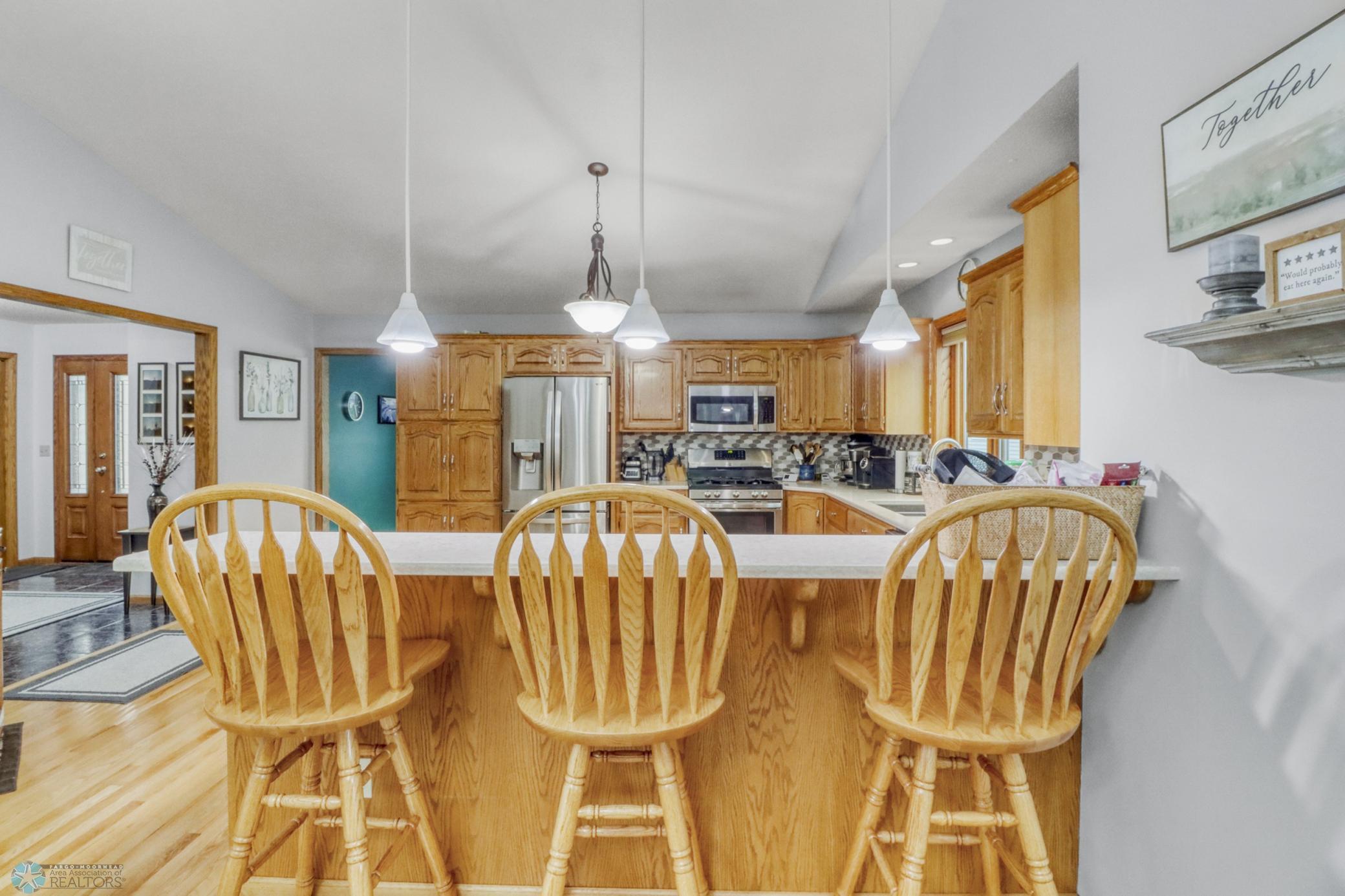 Kitchen1_3.JPG