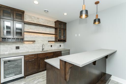 4868 Royal Oaks Circle SW, Rochester, MN 55902