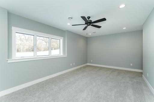 4868 Royal Oaks Circle SW, Rochester, MN 55902