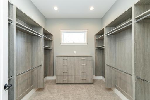 4868 Royal Oaks Circle SW, Rochester, MN 55902