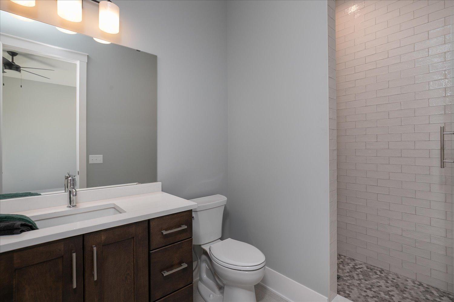 22-22-Bathroom.jpg