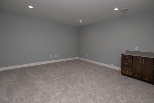 4868 Royal Oaks Circle SW, Rochester, MN 55902